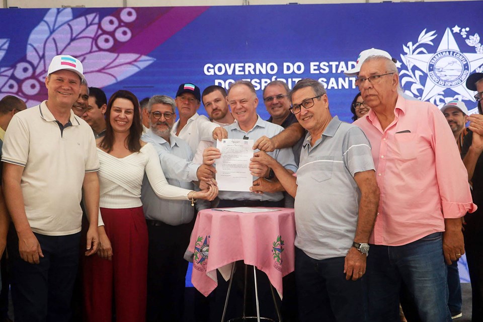 DER ES Governador Entrega Obras E Anuncia Novos Investimentos Em